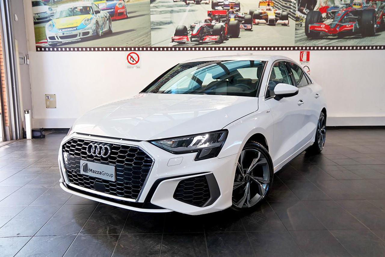 AUDI A3 30 TFSI Sedan S-Tronic S-Line - 7