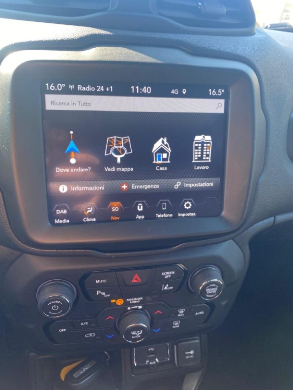 JEEP Renegade 1.3 T4 DDCT S 150CV - 11