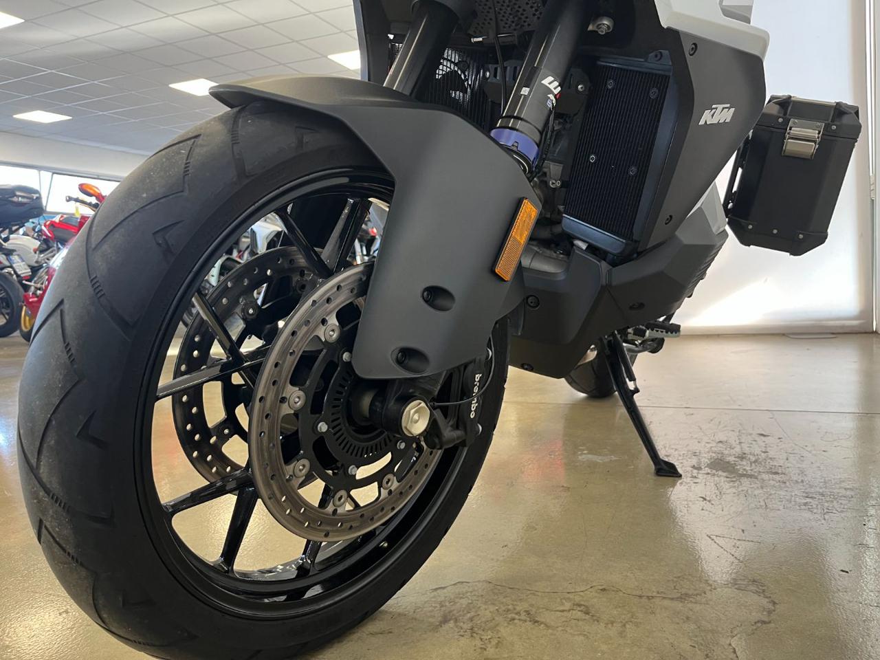 KTM 1290 Super Adventure S - 4