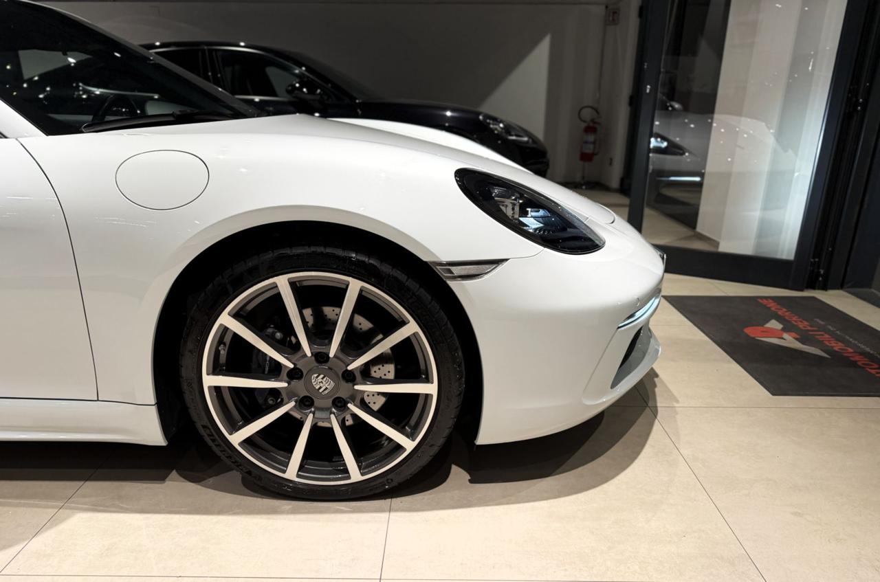 PORSCHE 718 Boxster 2.0i 300cv PDK - 41