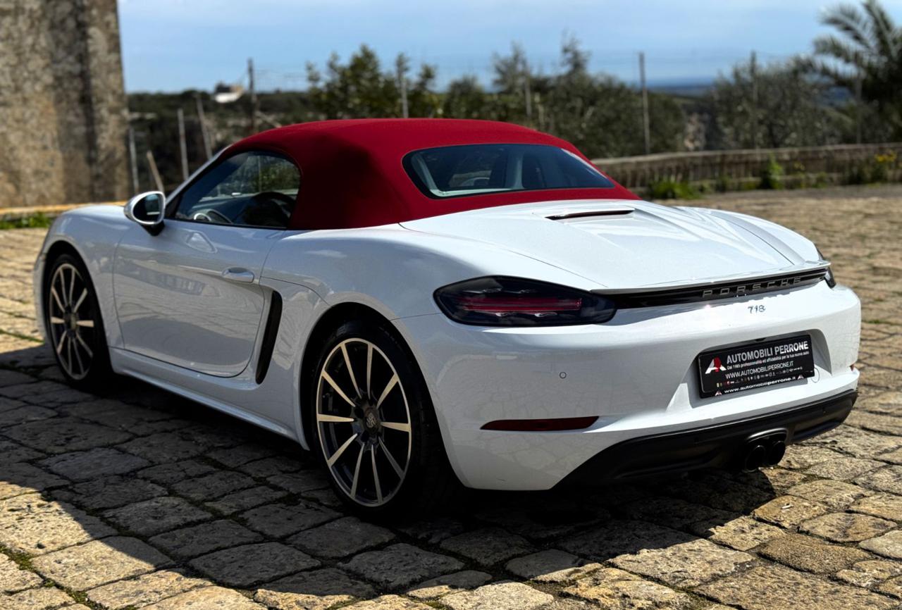 PORSCHE 718 Spyder 2.0i 300cv PDK - 23