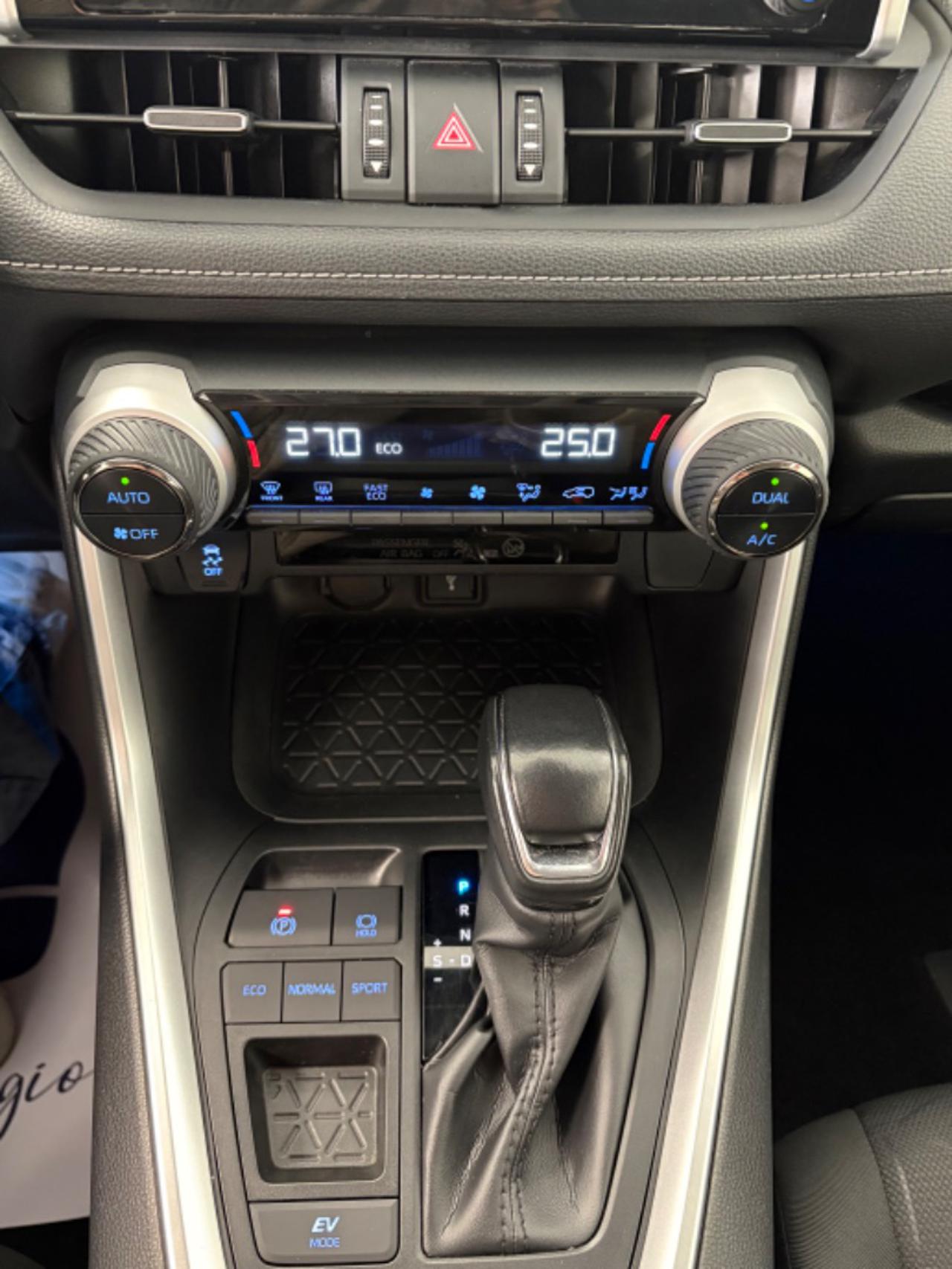 TOYOTA RAV 4 MY23 RAV4 2.5 HV (218CV) E-CVT 2WD Business - 12