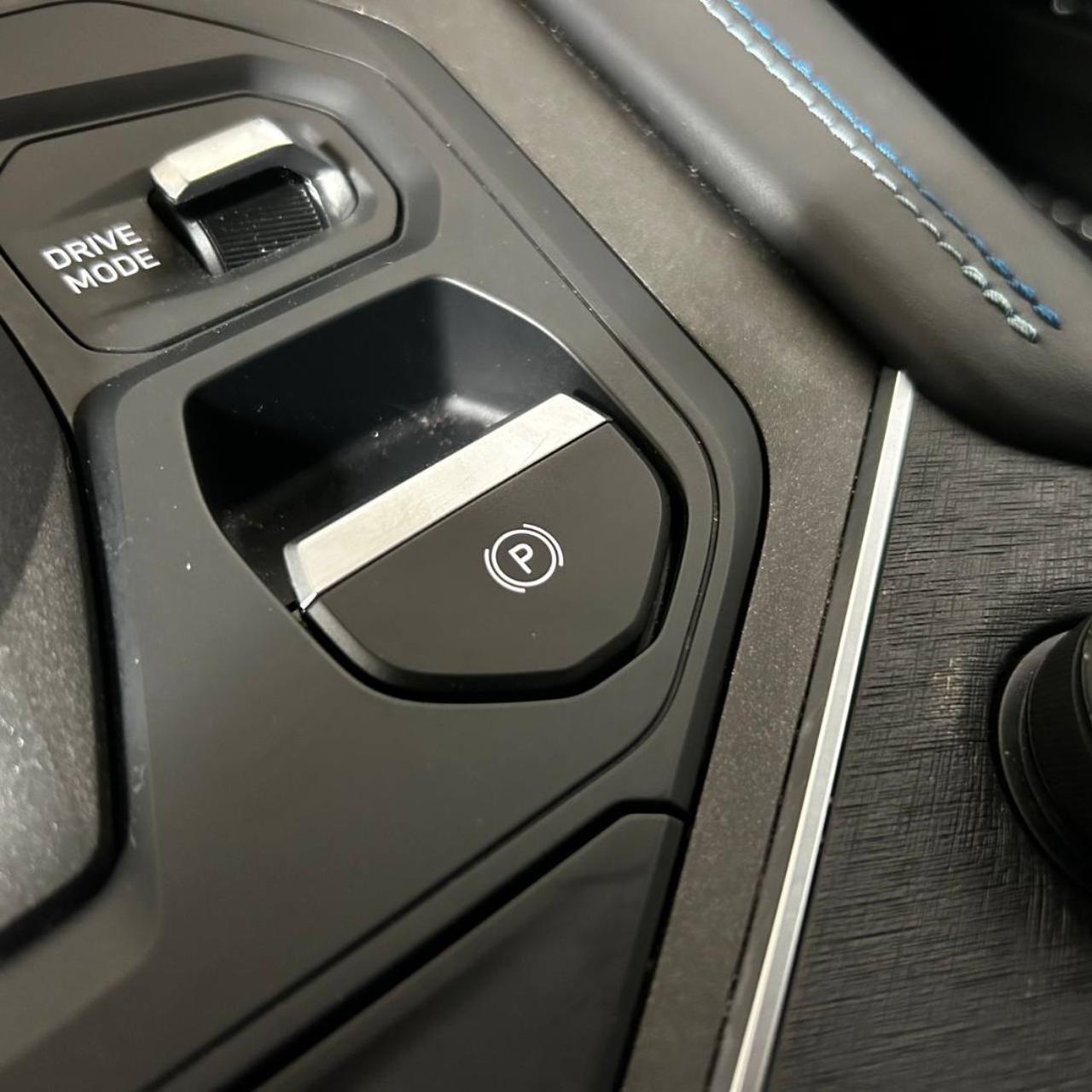 LYNK & CO 01 PHEV - 29