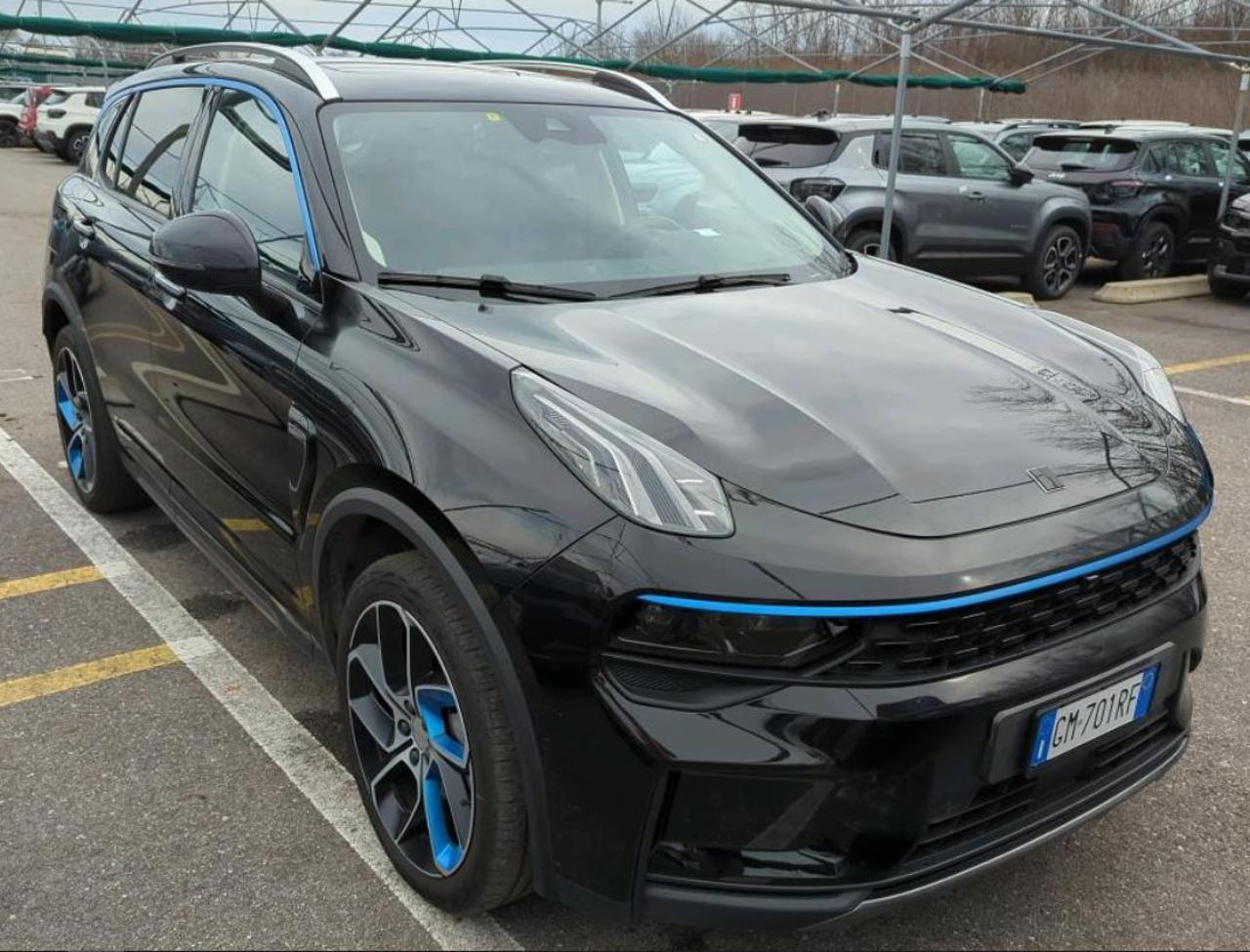LYNK & CO 01 PHEV - 3