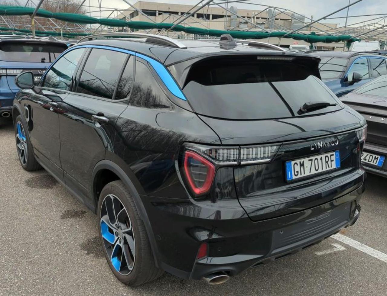 LYNK & CO 01 PHEV - 5