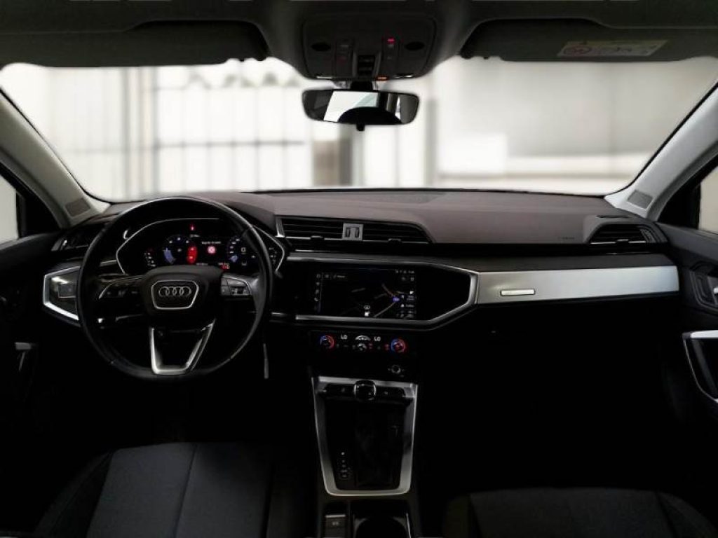 AUDI Q3 35 TDI S tronic S line edition - 6