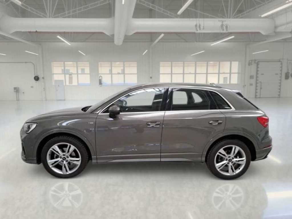 AUDI Q3 35 TDI S tronic S line edition - 5