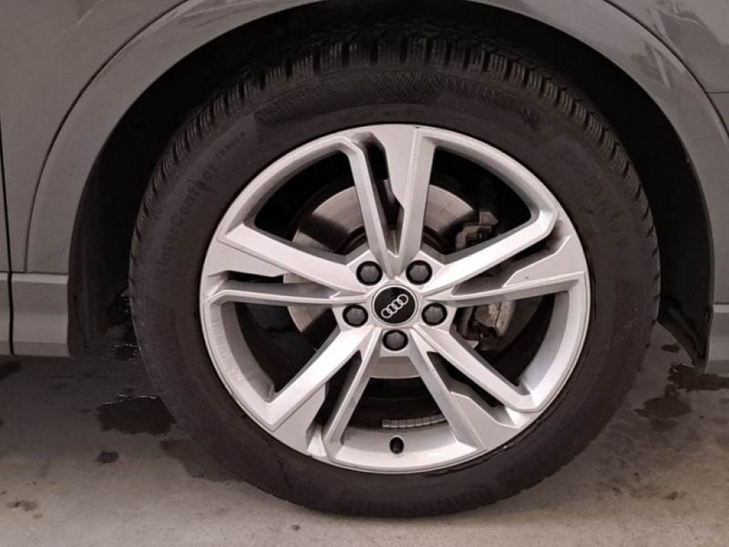 AUDI Q3 35 TDI S tronic S line edition - 12