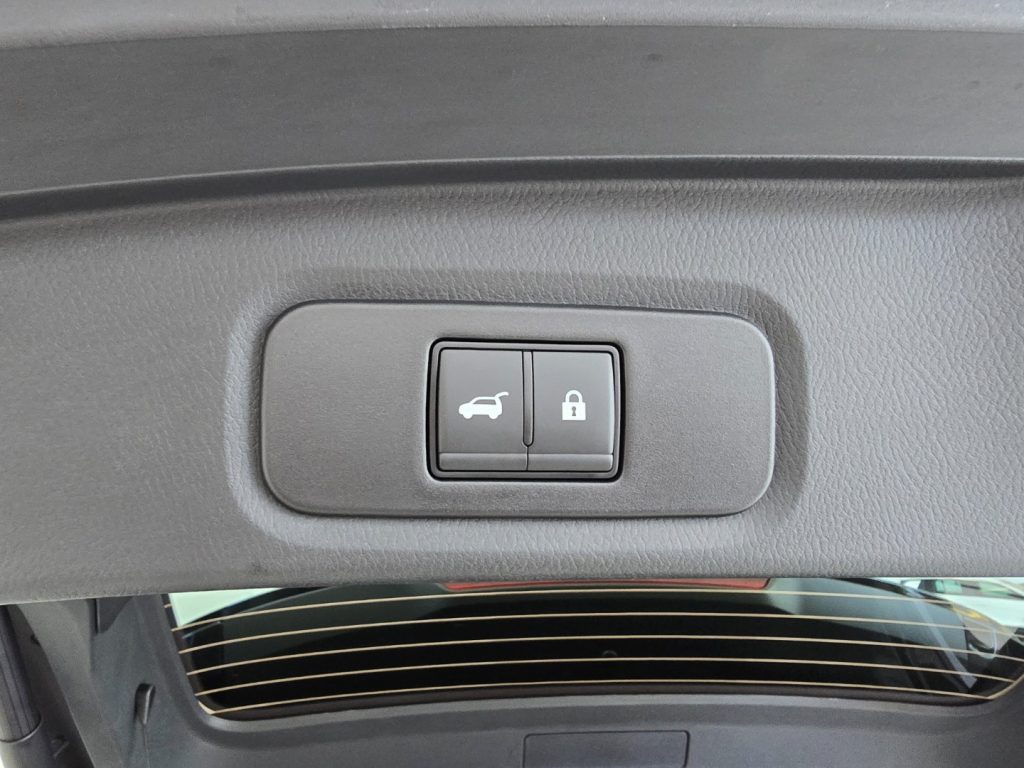 NISSAN Qashqai MHEV 158 CV Xtronic N-Design - 10