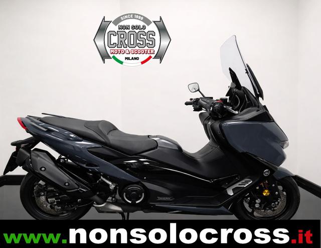 YAMAHA T-Max 560 Grigio metallizzato