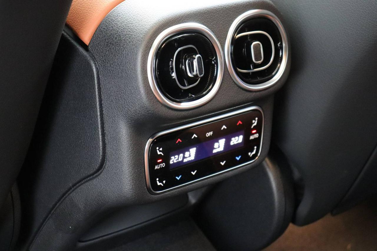 MERCEDES-BENZ GLC 300 de hybrid EQ 4Matic Coupé AMG Line Premium Plus - 13