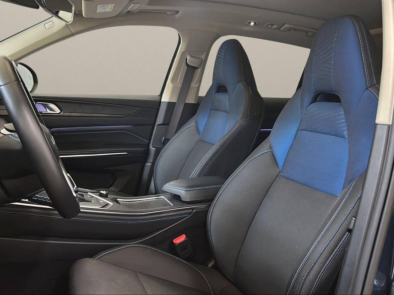 LYNK & CO 01 PHEV - 10