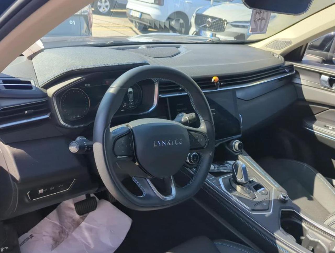 LYNK & CO 01 PHEV - 6