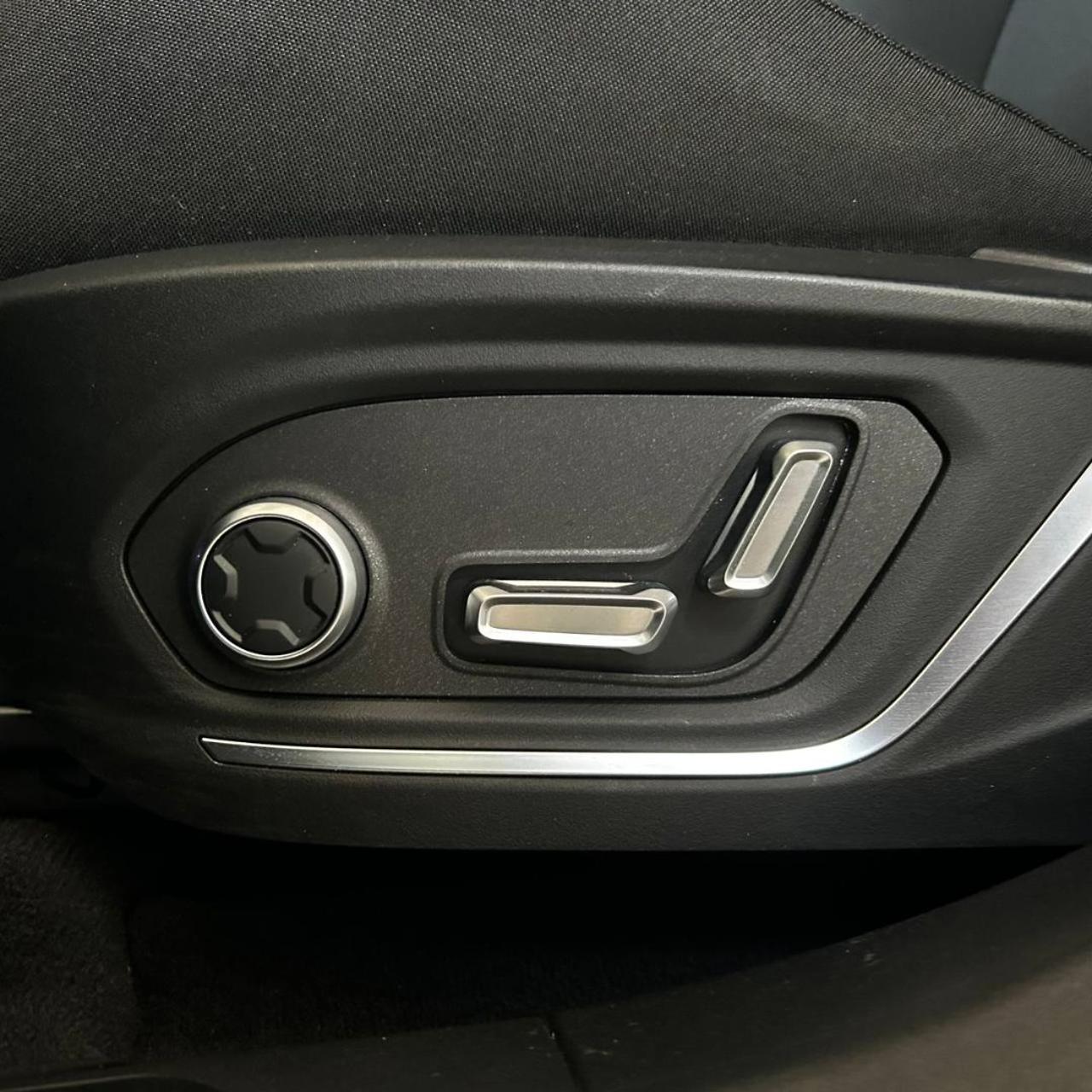 LYNK & CO 01 PHEV - 11