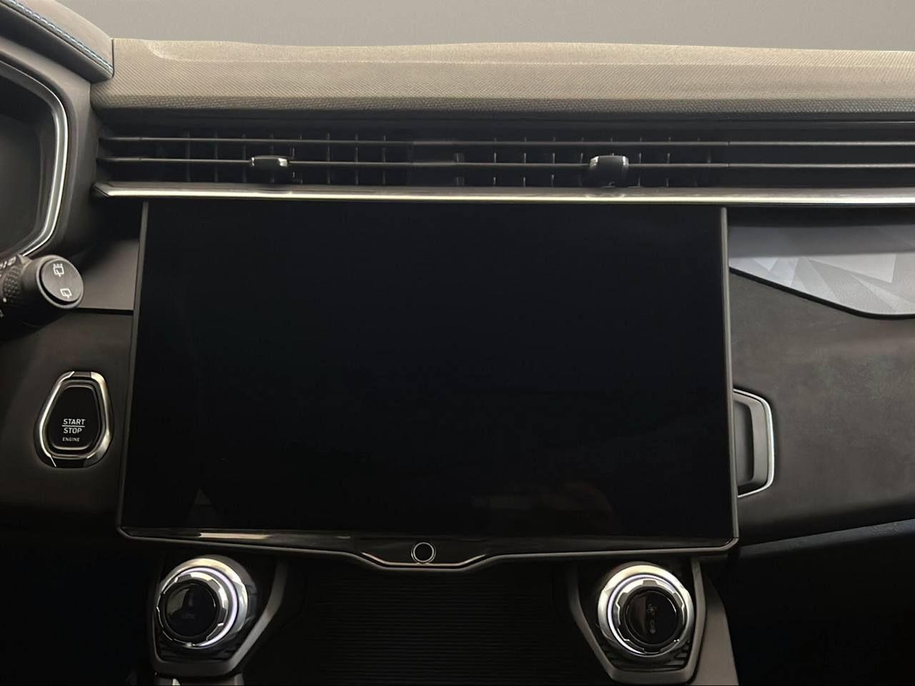 LYNK & CO 01 PHEV - 22