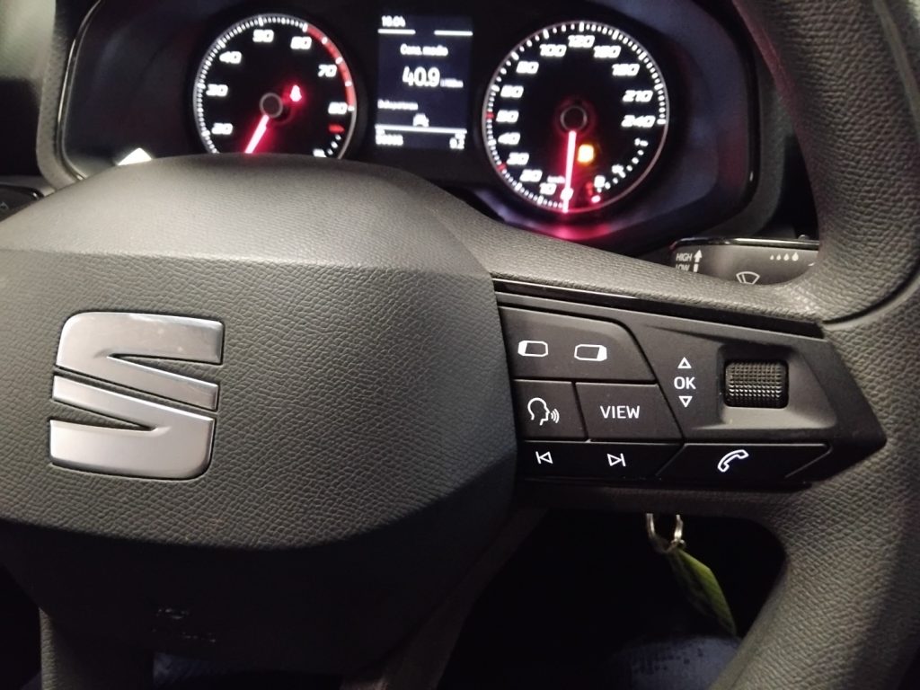 SEAT Arona 1.0 EcoTSI Reference 16 FULL LINK - 19