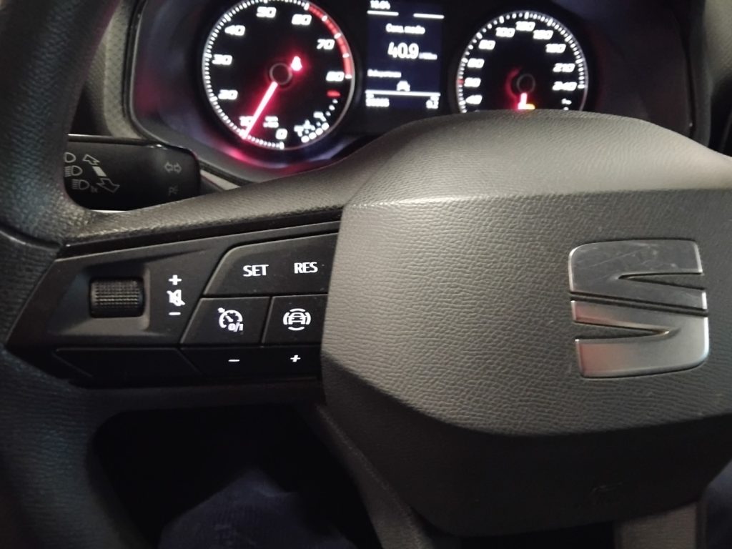 SEAT Arona 1.0 EcoTSI Reference 16 FULL LINK - 20