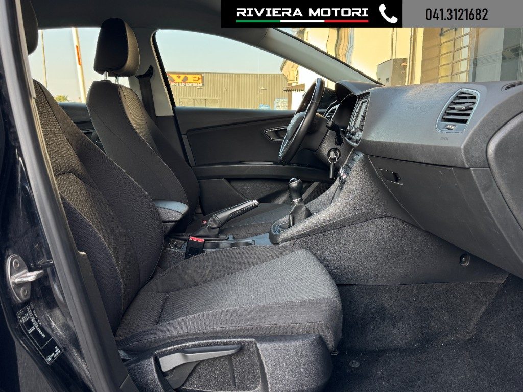 SEAT Leon 1.6 TDI  5p. Style - 9