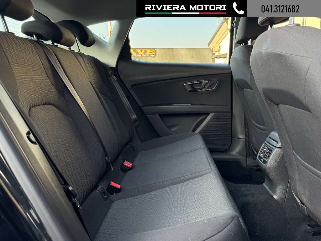 SEAT Leon 1.6 TDI  5p. Style - 10