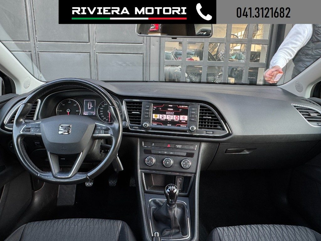 SEAT Leon 1.6 TDI  5p. Style - 6