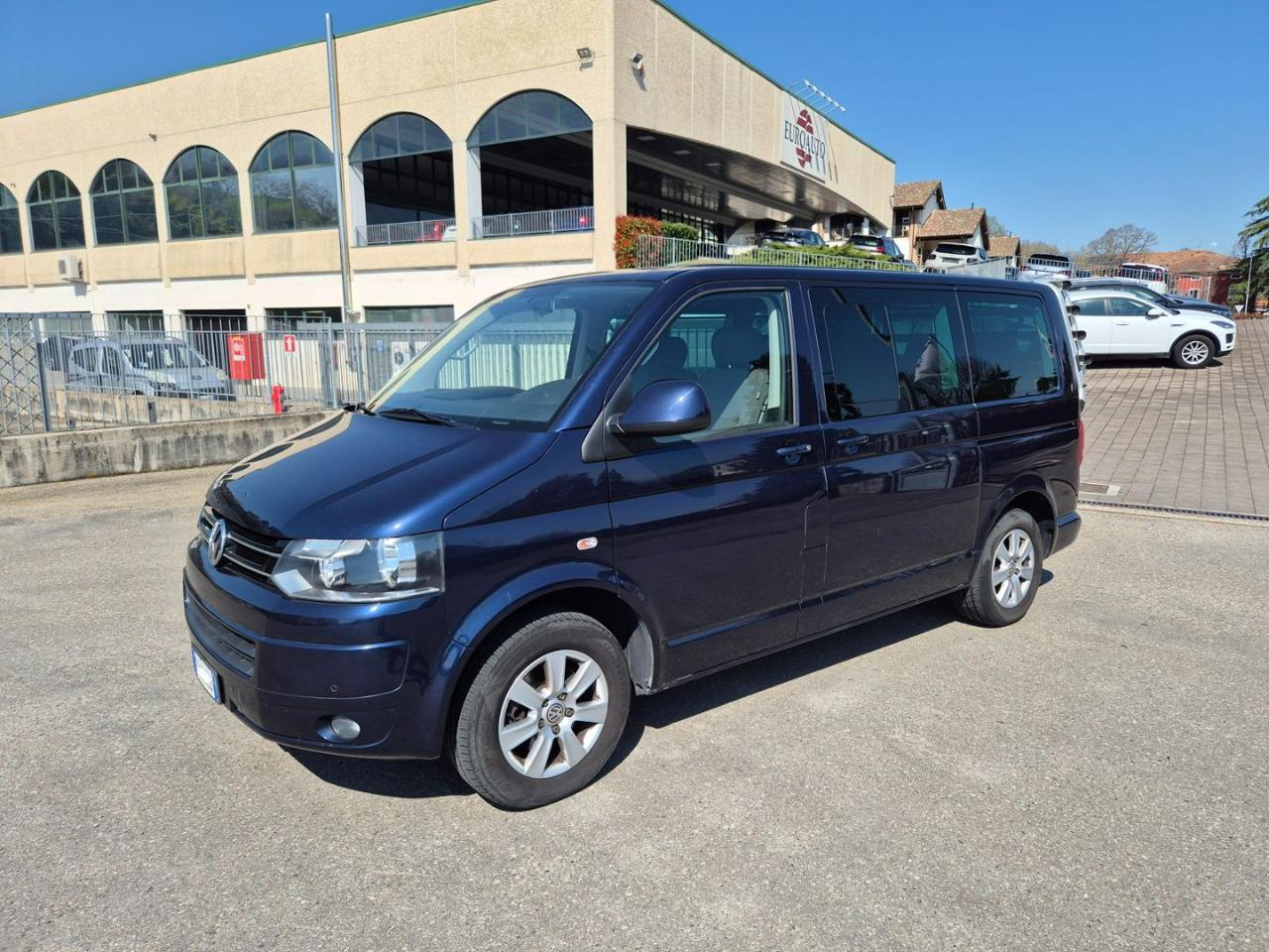 VOLKSWAGEN Multivan T5 2.0 TDI 140CV Comfortline - 2