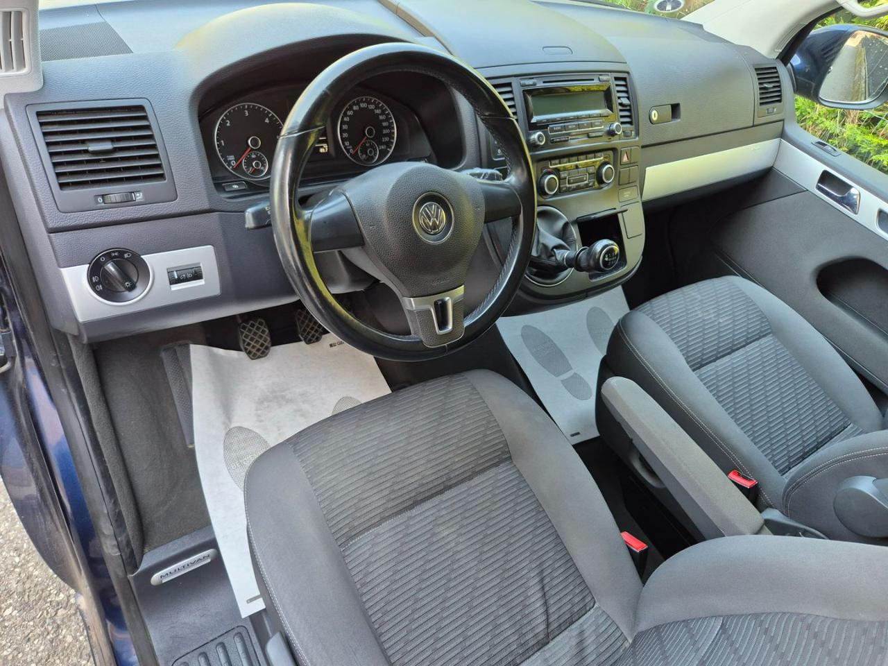 VOLKSWAGEN Multivan T5 2.0 TDI 140CV Comfortline - 10