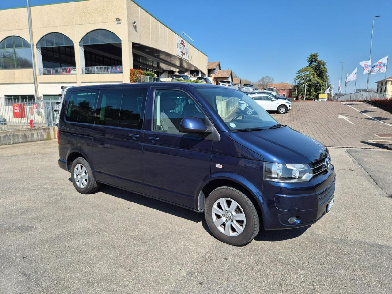 VOLKSWAGEN Multivan T5 2.0 TDI 140CV Comfortline - 6