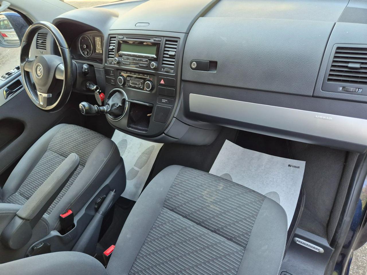 VOLKSWAGEN Multivan T5 2.0 TDI 140CV Comfortline - 17