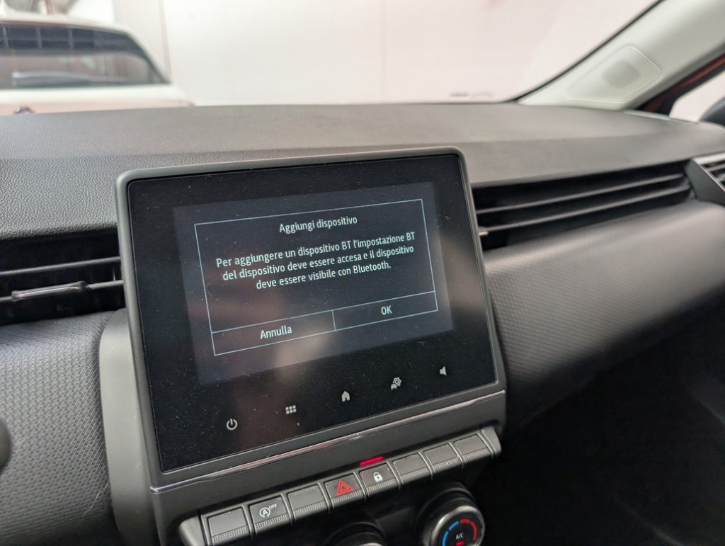 RENAULT Clio SCe 65 CV 5P Equilibre AZIENDALE OK NEOPATENTATI - 16