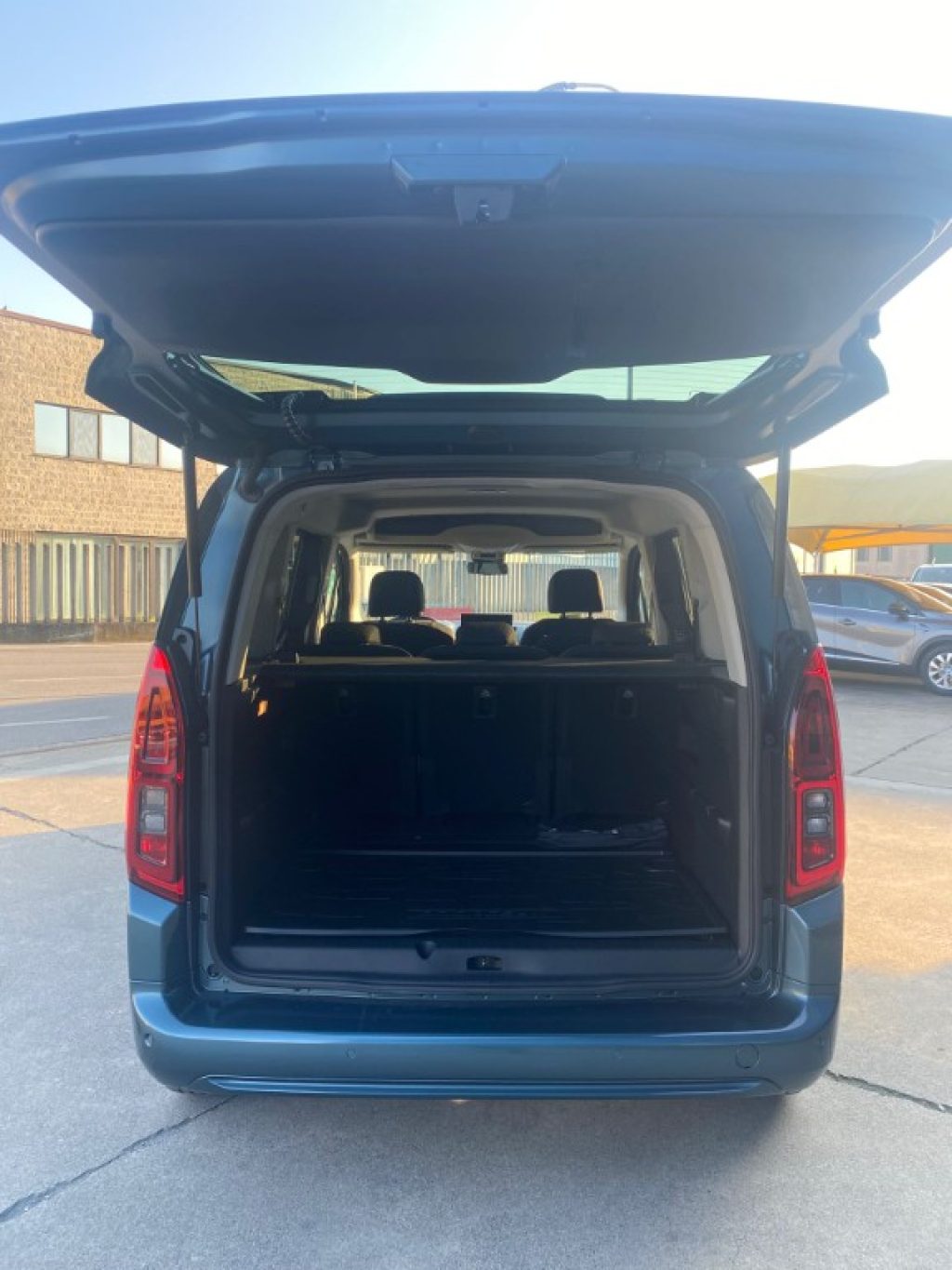 TOYOTA Proace City Verso 1.5D 100 CV S&S L1 Executive **KM0** - 6