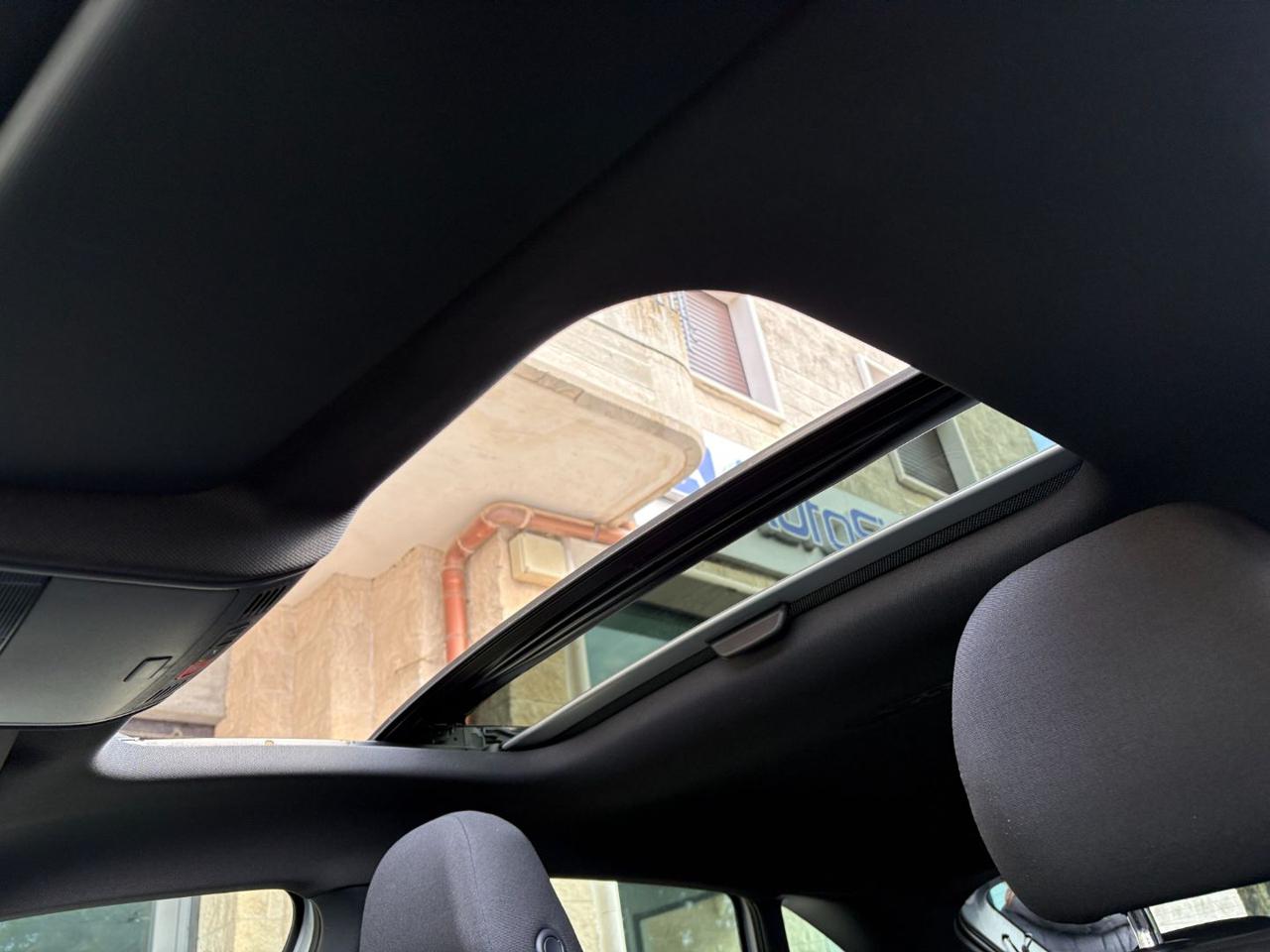 VOLKSWAGEN Taigo 1.0 TSI 115 CV R-Line TETTO APR/PAN - 9