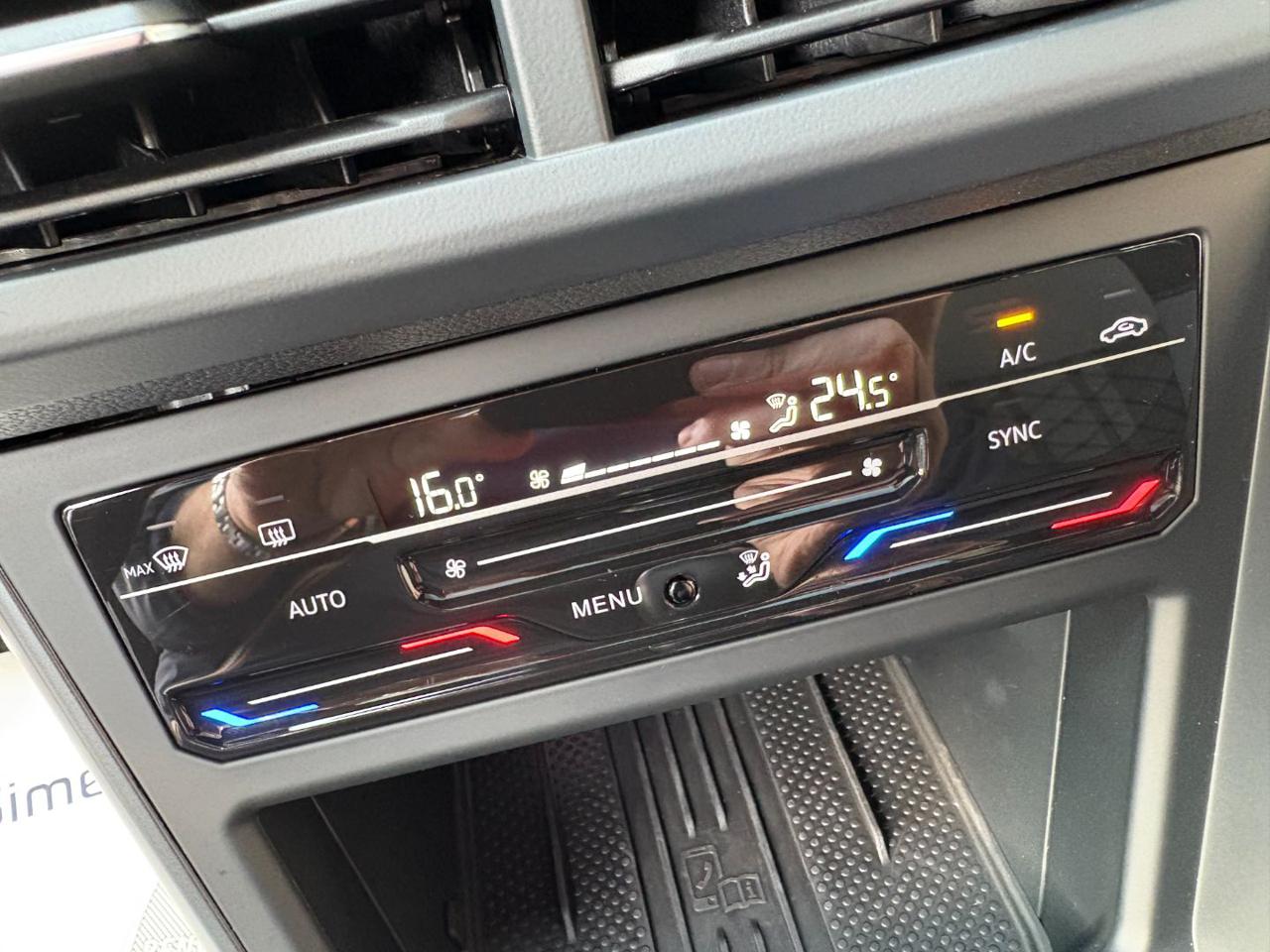 VOLKSWAGEN Taigo 1.0 TSI 115 CV R-Line TETTO APR/PAN - 21