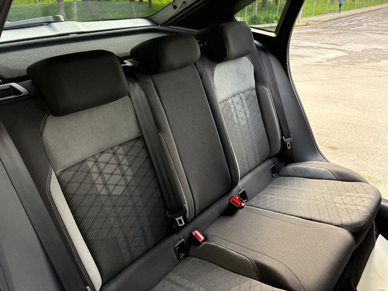 VOLKSWAGEN Taigo 1.0 TSI 115 CV R-Line TETTO APR/PAN - 19