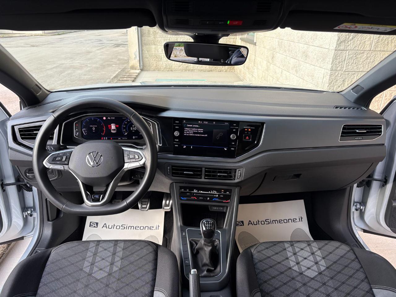 VOLKSWAGEN Taigo 1.0 TSI 115 CV R-Line TETTO APR/PAN - 15