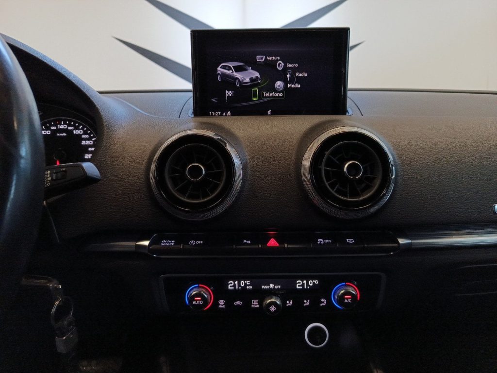 AUDI A3 A3 1.6 tdi Sport 110cv - 12