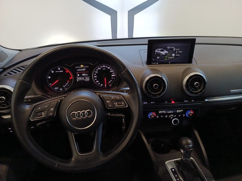 AUDI A3 A3 1.6 tdi Sport 110cv - 14
