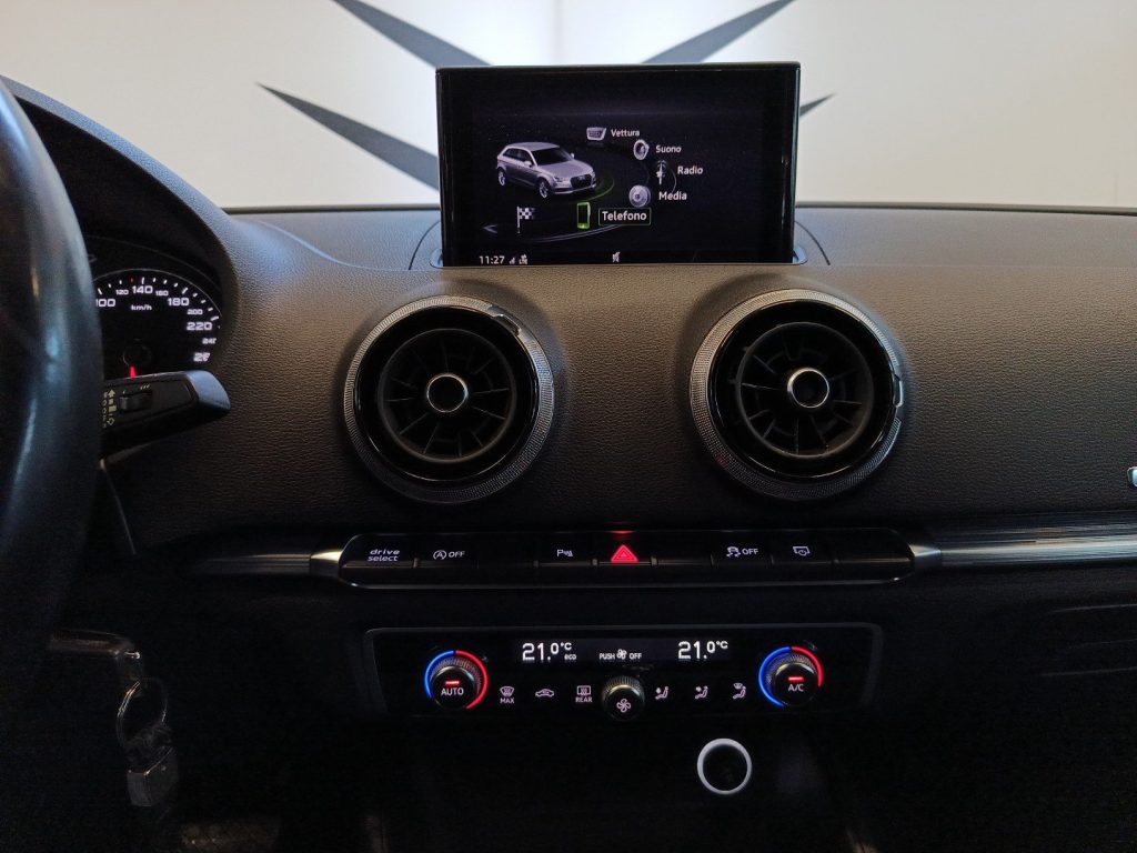 AUDI A3 A3 1.6 tdi Sport 116cv s-tronic - 12