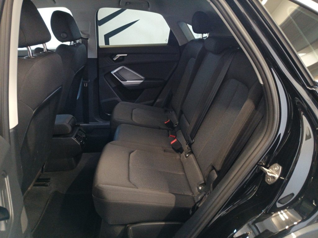 AUDI Q3 Sportback 35 TFSI S tronic S Line Edition - 9