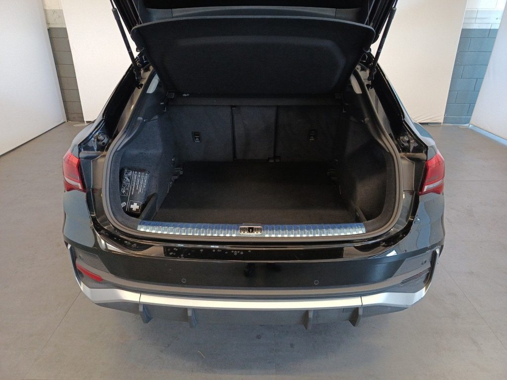 AUDI Q3 Sportback 35 TFSI S tronic S Line Edition - 10