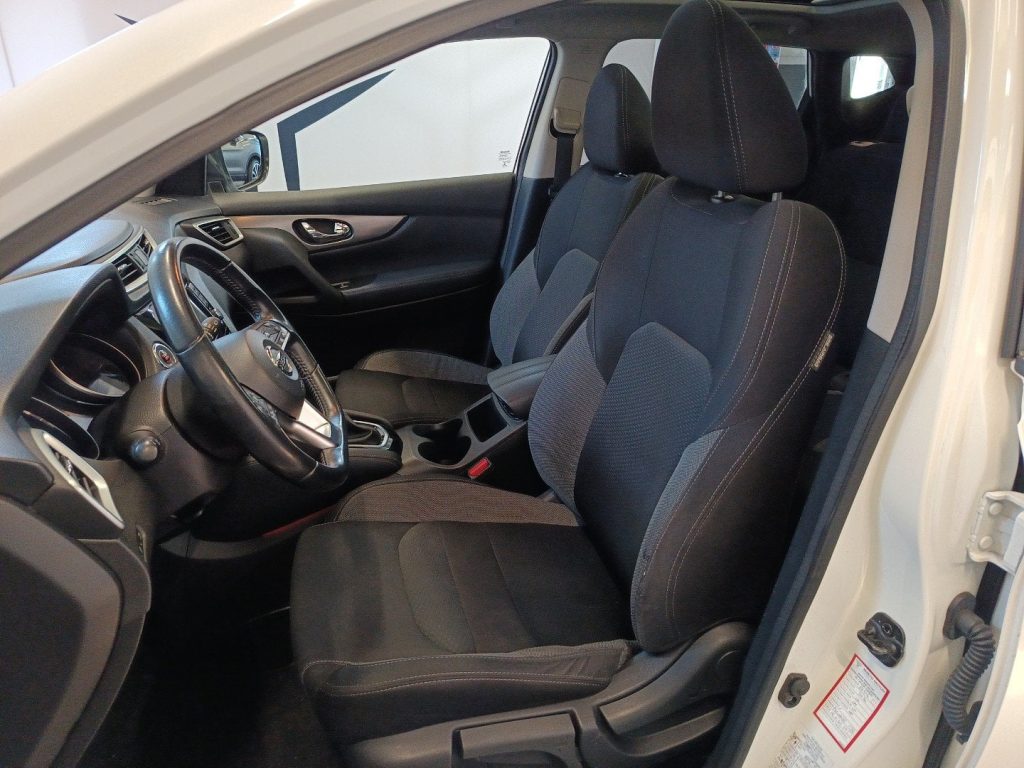 NISSAN Qashqai 1.5 dci N-Connecta 115cv dct - 8