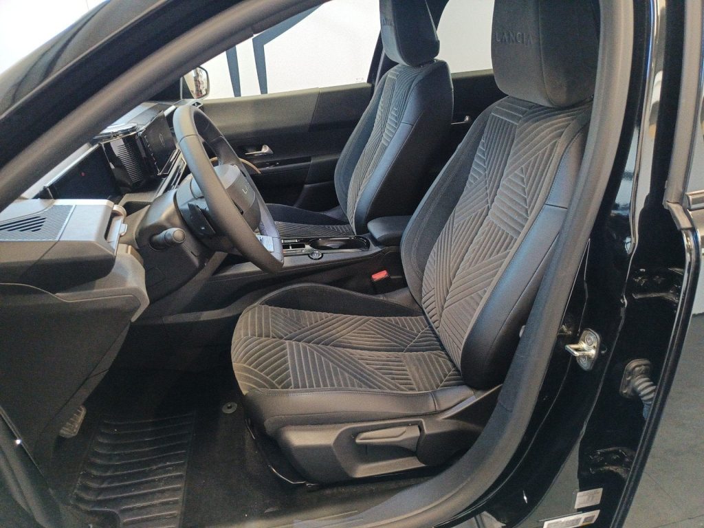 LANCIA Ypsilon Ypsilon 1.2 mhev LX 110cv e-dct - 8