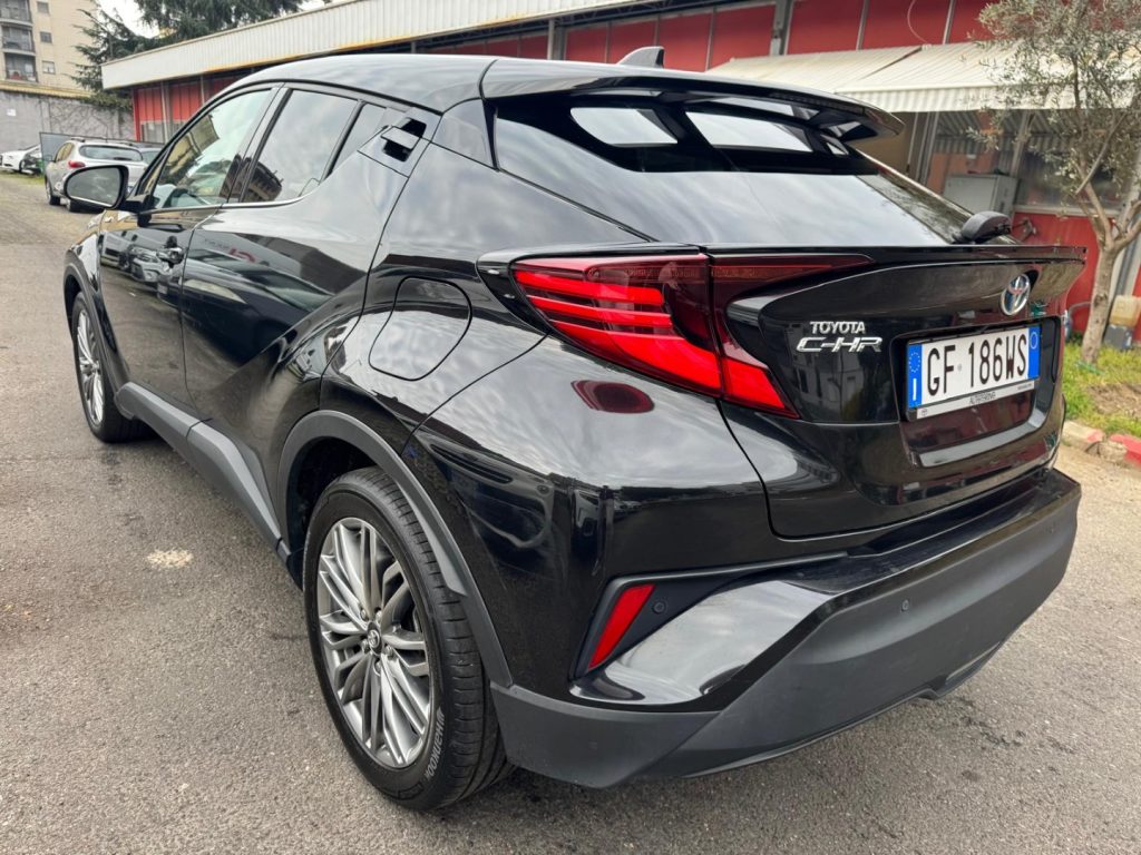 TOYOTA C-HR 1.8 Hybrid E-CVT Black Edition - 4