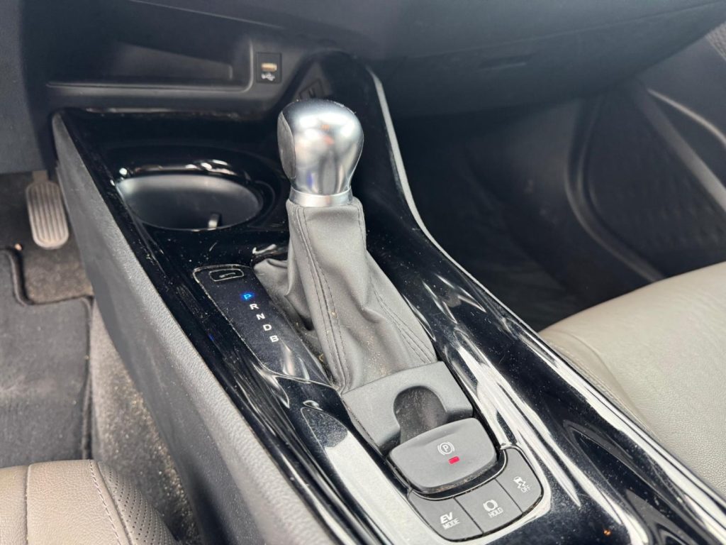 TOYOTA C-HR 1.8 Hybrid E-CVT Black Edition - 10