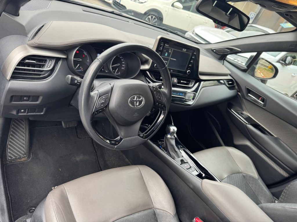 TOYOTA C-HR 1.8 Hybrid E-CVT Black Edition - 15