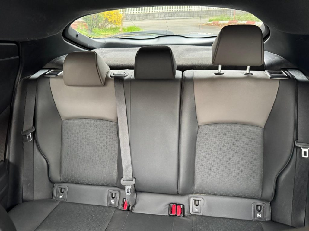 TOYOTA C-HR 1.8 Hybrid E-CVT Black Edition - 17