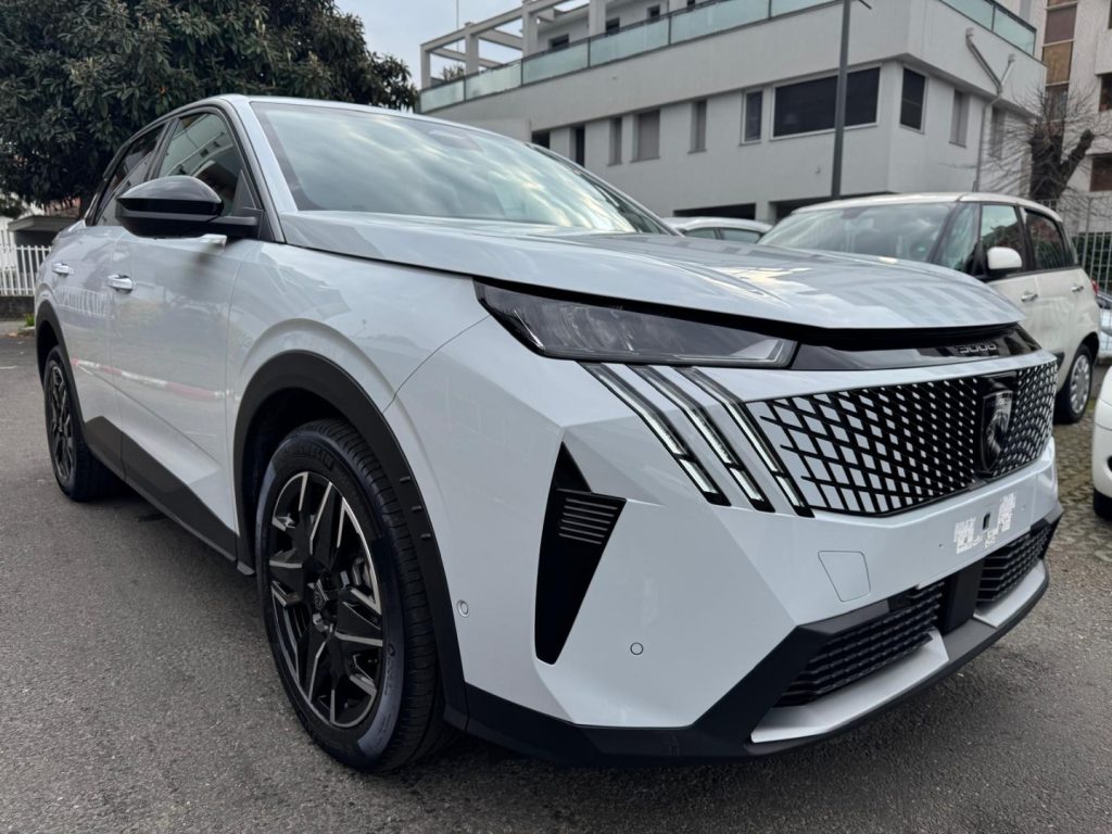 PEUGEOT 3008 Hybrid 145 e-DCS6 ALLURE + CERCHI 19 - 2