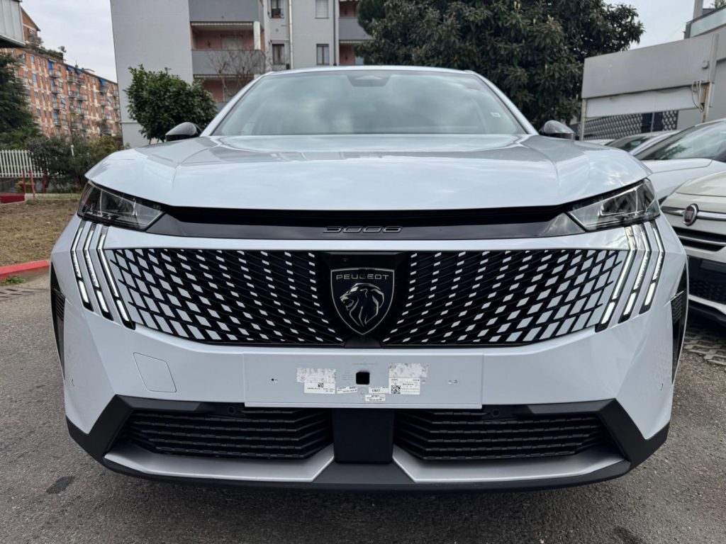 PEUGEOT 3008 Hybrid 145 e-DCS6 ALLURE + CERCHI 19 - 3