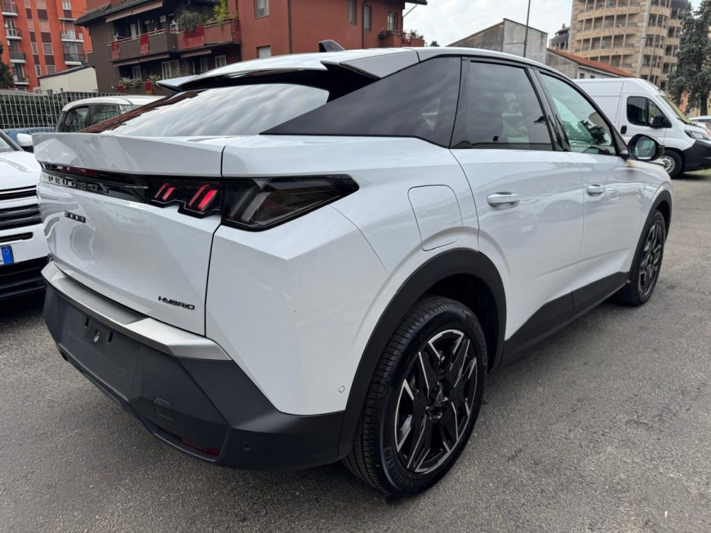 PEUGEOT 3008 Hybrid 145 e-DCS6 ALLURE + CERCHI 19 - 4