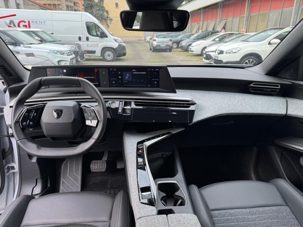PEUGEOT 3008 Hybrid 145 e-DCS6 ALLURE + CERCHI 19 - 8