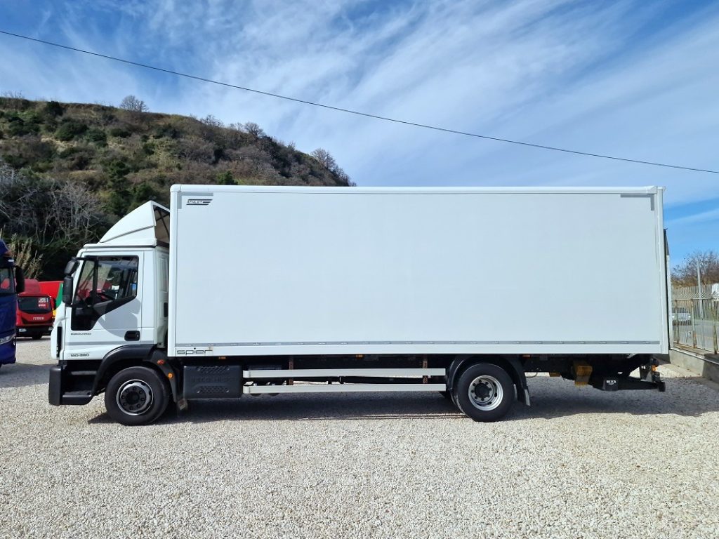 IVECO EUROCARGO 140E28 P EURO 6 FURGONE 7,30 + SPONDA - 20